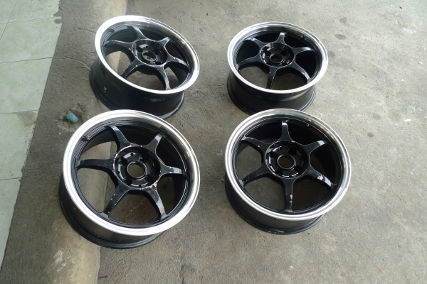 ขอบ16นิ้ว4รู100 ชุดนี้สมบูรณ์พร้อมใช้ ราคา 3900 บาท ขอบ16นิ้ว4รู100 ชุดนี้สมบูรณ์พร้อมใช้ ราคา 3900 บาท