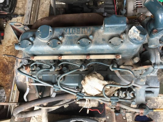 ขายเครื่อง KUBOTA 4สูบ 25M โซลินอยล์ปั๊ม สายไฟ 3 เส้น