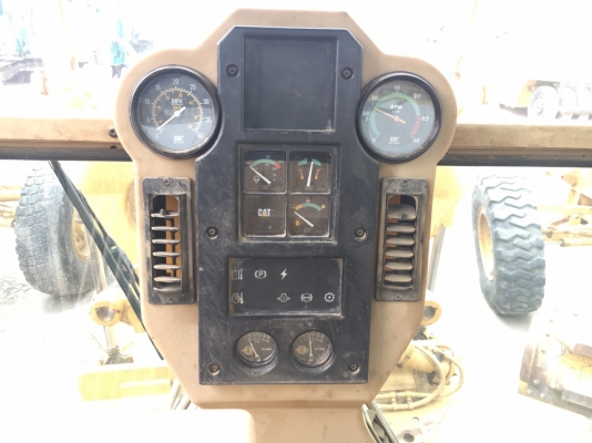 Caterpillar 140H #2ZK02501 รถเกรด อเมริกา โทร. 080-6565422 (หนิง)