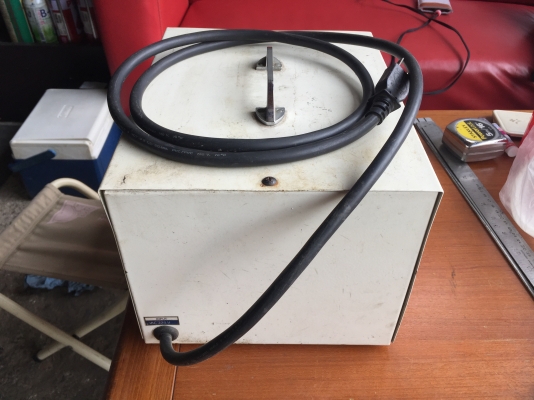 ขายหม้อแปลงไฟ 220 V เป็น 100-110 V 2000 W