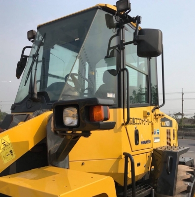 ขายรถตักล้อยาง KOMATSU WA100-6 ปี 2012 รถนอกนำเข้าจากญี่ปุ่น สภาพสวยพร้อมใช้ มีVDOการทำงานครับ