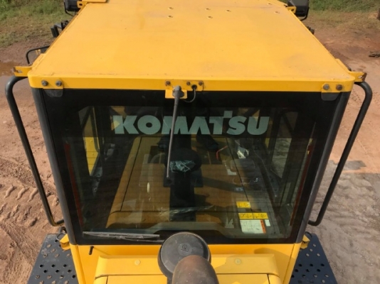 ขายรถตักล้อยาง KOMATSU WA100-6 ปี 2012 รถนอกนำเข้าจากญี่ปุ่น สภาพสวยพร้อมใช้ มีVDOการทำงานครับ