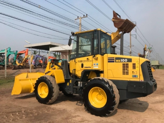 ขายรถตักล้อยาง KOMATSU WA100-6 ปี 2012 รถนอกนำเข้าจากญี่ปุ่น สภาพสวยพร้อมใช้ มีVDOการทำงานครับ
