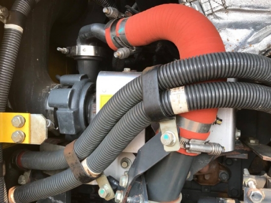 ขายรถตักล้อยาง KOMATSU WA100-6 ปี 2012 รถนอกนำเข้าจากญี่ปุ่น สภาพสวยพร้อมใช้ มีVDOการทำงานครับ