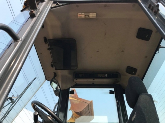 ขายรถตักล้อยาง KOMATSU WA100-6 ปี 2012 รถนอกนำเข้าจากญี่ปุ่น สภาพสวยพร้อมใช้ มีVDOการทำงานครับ