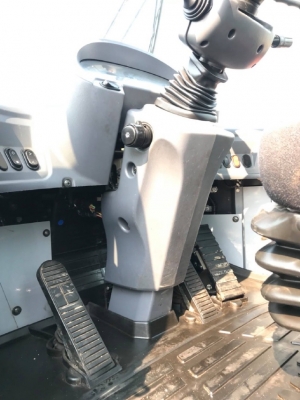 ขายรถตักล้อยาง KOMATSU WA100-6 ปี 2012 รถนอกนำเข้าจากญี่ปุ่น สภาพสวยพร้อมใช้ มีVDOการทำงานครับ