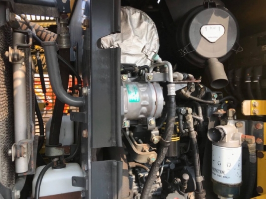 ขายรถตักล้อยาง KOMATSU WA100-6 ปี 2012 รถนอกนำเข้าจากญี่ปุ่น สภาพสวยพร้อมใช้ มีVDOการทำงานครับ