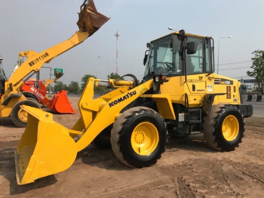 ขายรถตักล้อยาง KOMATSU WA100-6 ปี 2012 รถนอกนำเข้าจากญี่ปุ่น สภาพสวยพร้อมใช้ มีVDOการทำงานครับ