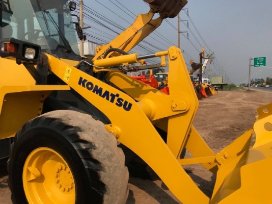 ขายรถตักล้อยาง KOMATSU WA100-6 ปี 2012 รถนอกนำเข้าจากญี่ปุ่น สภาพสวยพร้อมใช้ มีVDOการทำงานครับ