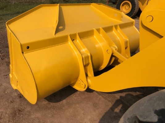 ขายรถตักล้อยาง KOMATSU WA100-6 ปี 2012 รถนอกนำเข้าจากญี่ปุ่น สภาพสวยพร้อมใช้ มีVDOการทำงานครับ