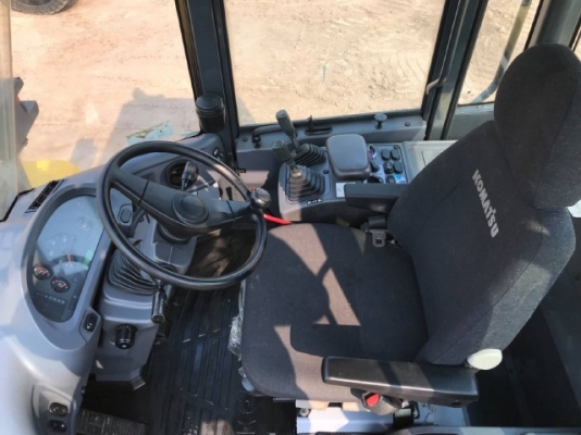 ขายรถตักล้อยาง KOMATSU WA100-6 ปี 2012 รถนอกนำเข้าจากญี่ปุ่น สภาพสวยพร้อมใช้ มีVDOการทำงานครับ