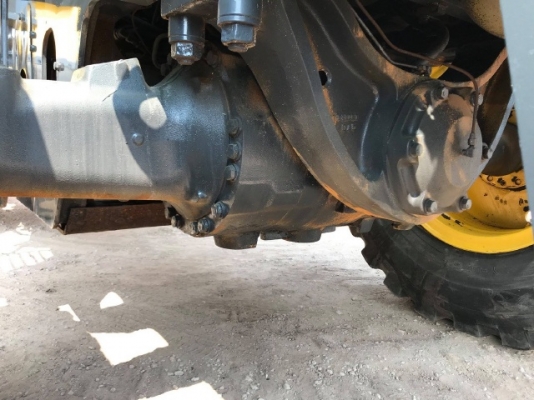 ขายรถตักล้อยาง KOMATSU WA320-5 รถนอกนำเข้าเองจากญี่ปุ่น สภาพสวยพร้อมใช้งาน มีVDOการทำงานครับ