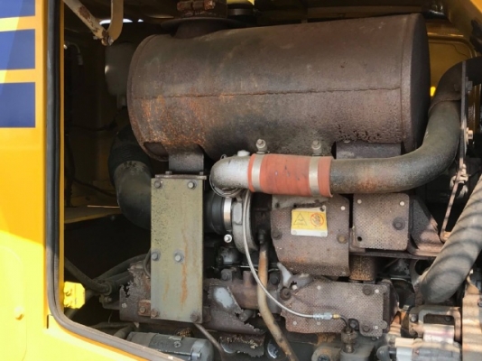 ขายรถตักล้อยาง KOMATSU WA320-5 รถนอกนำเข้าเองจากญี่ปุ่น สภาพสวยพร้อมใช้งาน มีVDOการทำงานครับ