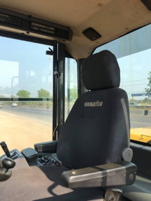 ขายรถตักล้อยาง KOMATSU WA320-5 รถนอกนำเข้าเองจากญี่ปุ่น สภาพสวยพร้อมใช้งาน มีVDOการทำงานครับ