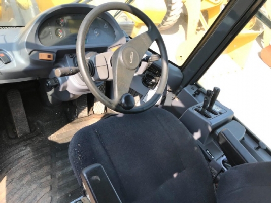 ขายรถตักล้อยาง KOMATSU WA320-5 รถนอกนำเข้าเองจากญี่ปุ่น สภาพสวยพร้อมใช้งาน มีVDOการทำงานครับ