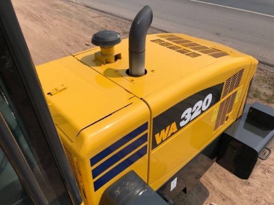 ขายรถตักล้อยาง KOMATSU WA320-5 รถนอกนำเข้าเองจากญี่ปุ่น สภาพสวยพร้อมใช้งาน มีVDOการทำงานครับ