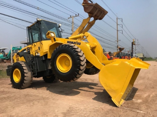 ขายรถตักล้อยาง KOMATSU WA320-5 รถนอกนำเข้าเองจากญี่ปุ่น สภาพสวยพร้อมใช้งาน มีVDOการทำงานครับ