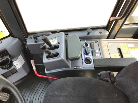 ขายรถตักล้อยาง KOMATSU WA320-5 รถนอกนำเข้าเองจากญี่ปุ่น สภาพสวยพร้อมใช้งาน มีVDOการทำงานครับ