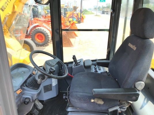 ขายรถตักล้อยาง KOMATSU WA320-5 รถนอกนำเข้าเองจากญี่ปุ่น สภาพสวยพร้อมใช้งาน มีVDOการทำงานครับ