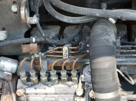 ขายรถตักล้อยาง KOMATSU WA320-5 รถนอกนำเข้าเองจากญี่ปุ่น สภาพสวยพร้อมใช้งาน มีVDOการทำงานครับ