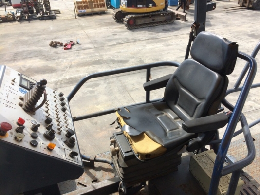 Vogele S2100 YR2003 From Japan - Very good condition