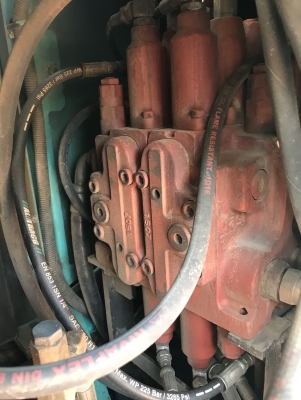 ขายรถแบ็คโฮ KOBELCO SK135SR-YY02 เก่าไทย 8 พันชั่วโมง สภาพพร้อมใช้งาน ขายรถแบ็คโฮ KOBELCO SK135SR-YY02 เก่าไทย 8 พันชั่วโมง สภาพพร้อมใช้งาน