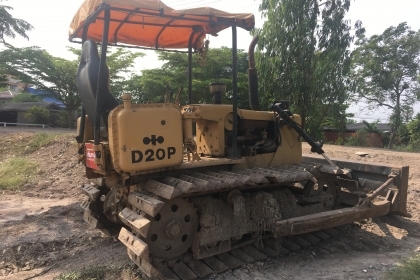 ขายรถแทร็กเตอร์D2-3P สถาพสวยพร้อมใช้งาน เครื่องดี ช่วงล่างดี ใบแทร็กครบทุกใบ ราคาต่อรองคุยกันได้ โทร0616613023แพรว