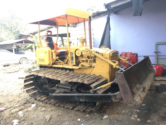 ขายรถแทร็กเตอร์D2-3PLสภาพสวยพร้อมใช้งาน เครื่องดีช่วงล่างดี ใบแทร็กครบสวยทุกใบ แบตใหม่ เบาะใหม่ ราคาต่อรองคุยกันได้0616613023แพรว