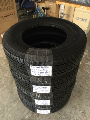 ยาง Bridgestone 245 70 16 กลางปี17 มีให้เลือก2ชุด ดอกเต็ม ไม่มีปะ เนื้อนิ่มๆ ใช้ยาว ราคาไม่แพง