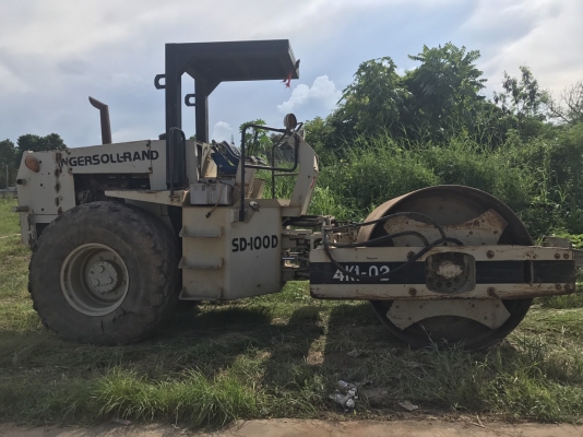 รถบด INGERSOLL-RAND 4K102 SD100D รถบด INGERSOLL-RAND 4K102 SD100D