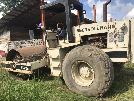 รถบด INGERSOLL-RAND 4K102 SD100D รถบด INGERSOLL-RAND 4K102 SD100D