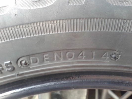 ยาง Bridgestone 225-65-17 ปี14 ( 2 เส้น)