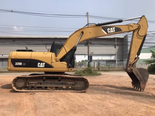 CAT 320D GC