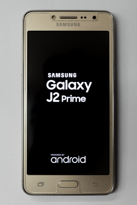 Samsung Galaxy J2 Prime สีทอง สภาพใหม่ ติดฟีล์ม มีประกันถึง พ.ค.61 ส่งฟรี
