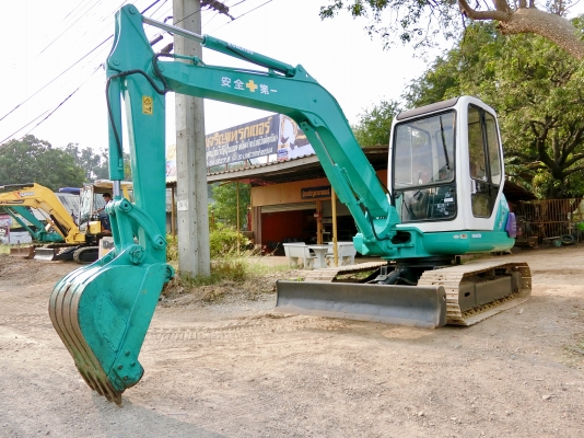 KOMATSU 45-7 ขนาดPC-45 <มีVDOให้ชม>รถเก่านอกมีเอกสารอินวอย☎️ติดต่อ 085-5632278 <ราคาต่อรองได้>