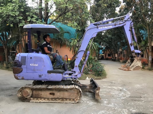 ขายแบคโฮHITACHI EX22(ลายหัวแย๊ก)พิมพ์นิยมเก่านอก100\%PC25(ปั้มนิ้ว)(คอนโทลน้ำมัน)แน่นๆ เดิมจากญี่ปุ่น ทำงานสมบูรณ์ทุกระบบ รับรองไม่ผิดหวัง 285,000 เท่านั้น!!