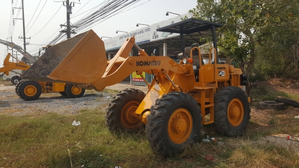 ขาย รถตัก KOMATSU JH30 สภาพเช็คใหม่ทั้งคัน ยางสวย เครื่องดี ปั้มดี พร้อมใช้งานครับ