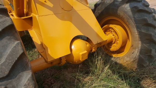 ขาย รถตัก KOMATSU JH30 สภาพเช็คใหม่ทั้งคัน ยางสวย เครื่องดี ปั้มดี พร้อมใช้งานครับ