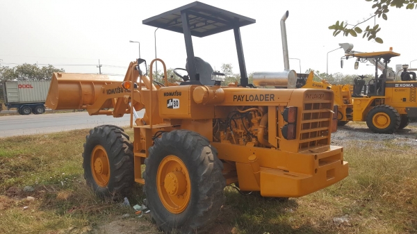 ขาย รถตัก KOMATSU JH30 สภาพเช็คใหม่ทั้งคัน ยางสวย เครื่องดี ปั้มดี พร้อมใช้งานครับ