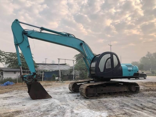 ขาย 695,000 บาท KOBElCO SK200 MarK 5 ธรรมดา เครื่องดี ปั้มแรง  เอวแน่น ไฟฟ้าครบ โซ่ใหม่ 1 ข้าง สภาพพร้อมใช้. เอกสารแจ้งจำหน่าย.  รถอยู่ นครปฐม โทร 0610710295