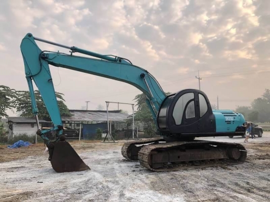 ขาย 695,000 บาท KOBElCO SK200 MarK 5 ธรรมดา เครื่องดี ปั้มแรง  เอวแน่น ไฟฟ้าครบ โซ่ใหม่ 1 ข้าง สภาพพร้อมใช้. เอกสารแจ้งจำหน่าย.  รถอยู่ นครปฐม โทร 0610710295
