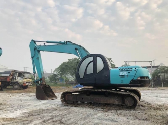 ขาย 695,000 บาท KOBElCO SK200 MarK 5 ธรรมดา เครื่องดี ปั้มแรง  เอวแน่น ไฟฟ้าครบ โซ่ใหม่ 1 ข้าง สภาพพร้อมใช้. เอกสารแจ้งจำหน่าย.  รถอยู่ นครปฐม โทร 0610710295