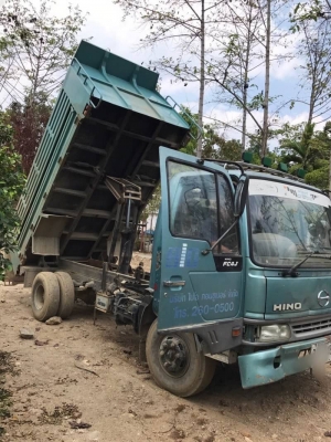 ขาย 495,000 บาท HINO FC4J  140 แรง ปี 43 ดั้ม 5 คิว ยาว 4 เมตร กว้าง 2.1 เมตร เครื่อง JO5C-140 แรง หัวยาวยางดี คัสชีสวย เบรคทิหฟี่ เพาเวอร์ เอกสารเล่มทะเบียน  รถอยู่ ราชบุรี โทร 0610710295