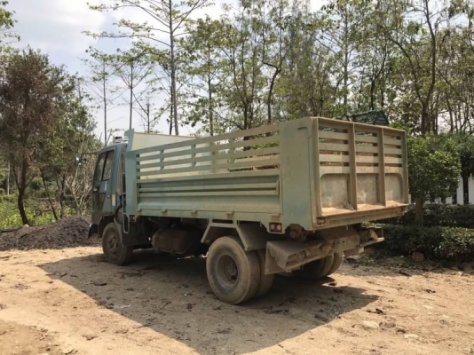 ขาย 495,000 บาท HINO FC4J  140 แรง ปี 43 ดั้ม 5 คิว ยาว 4 เมตร กว้าง 2.1 เมตร เครื่อง JO5C-140 แรง หัวยาวยางดี คัสชีสวย เบรคทิหฟี่ เพาเวอร์ เอกสารเล่มทะเบียน  รถอยู่ ราชบุรี โทร 0610710295