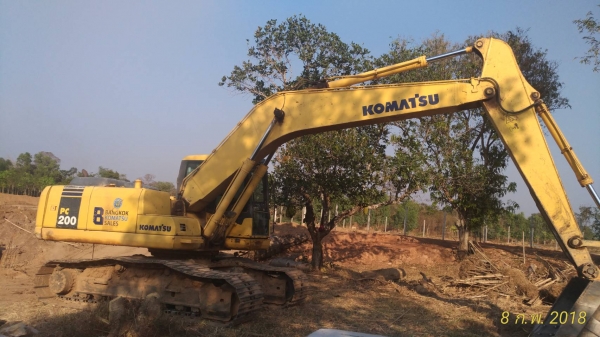 ขายรถแบคโฮ PC200-7