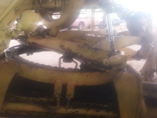 ขายรถเกรดkomatsu gd31ติดต่อ082 8789728