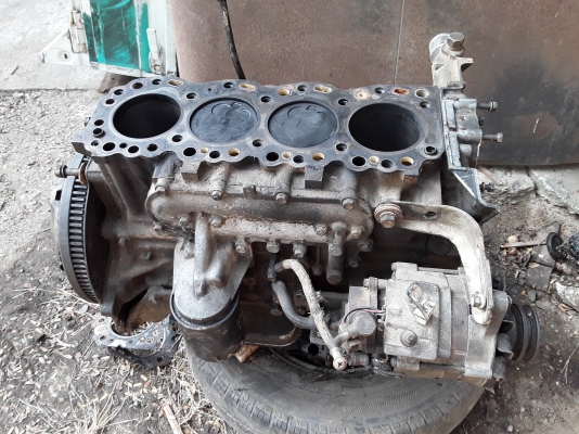 เครื่องท่อนล่าง2Lฮีโร่