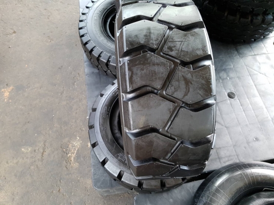 ขายยางลมรถโฟล์คลิฟท์ขนาด 16×6-8 ขายยางลมรถโฟล์คลิฟท์ขนาด 16×6-8