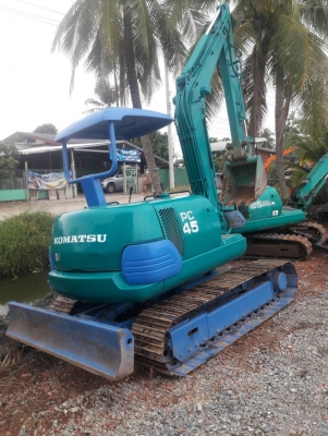 มาใหม่จ้า..KOMATSU PC45-1  เก่านอกแท้  มีลายแย๊ก  สภาพสวยมากๆๆ  พร้อมใช้  โทร  089-3818694  ดวงนภา