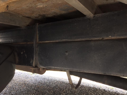 ขาย HINO KM 779 เครื่อง 117 แรง ยาว 5.50 ปี 1991 - 2534 รถห้าง มีช่องติดเครนแล้ว ซื้อไปติดตั้งเครนได